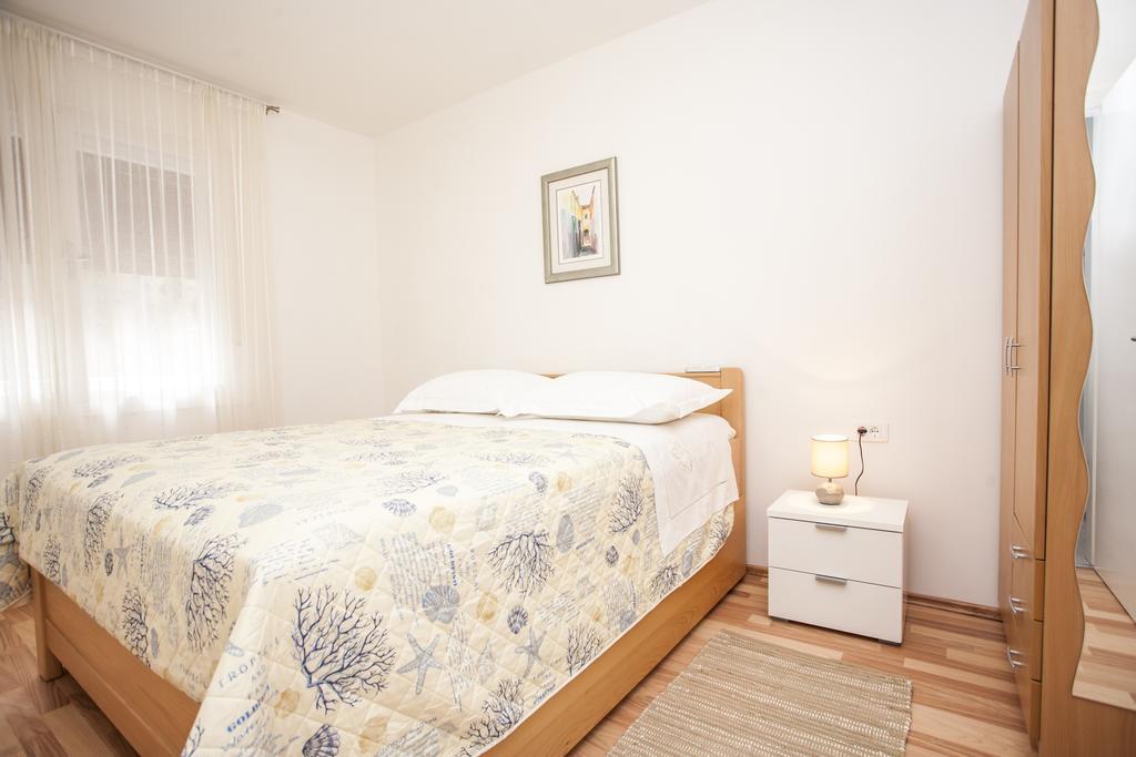 Apartman Daria Lägenhet Split Exteriör bild
